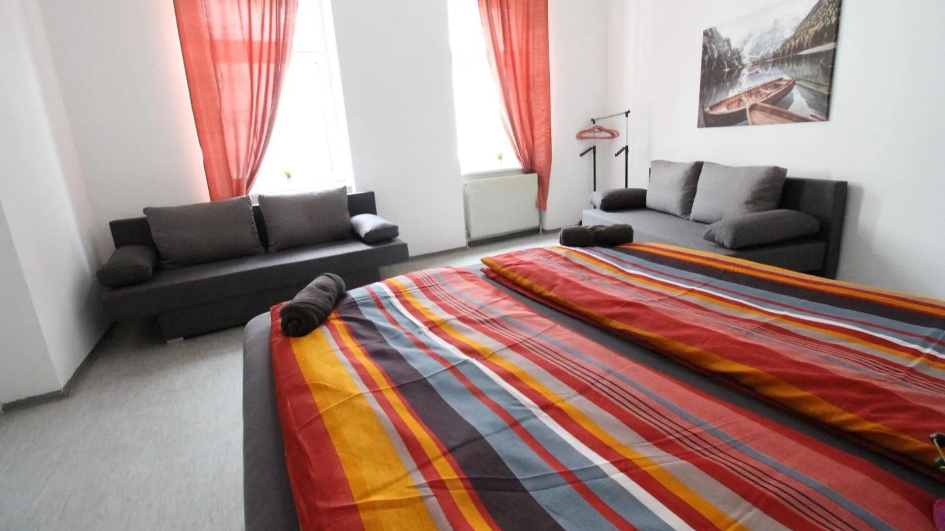 Zx Quad Room In Meidling Vienna Austria